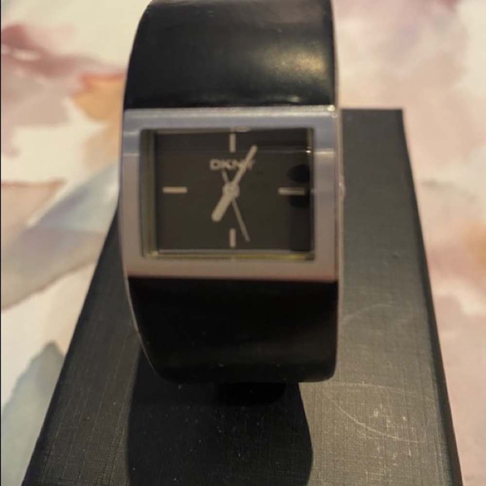 DKNY Ladies Watch